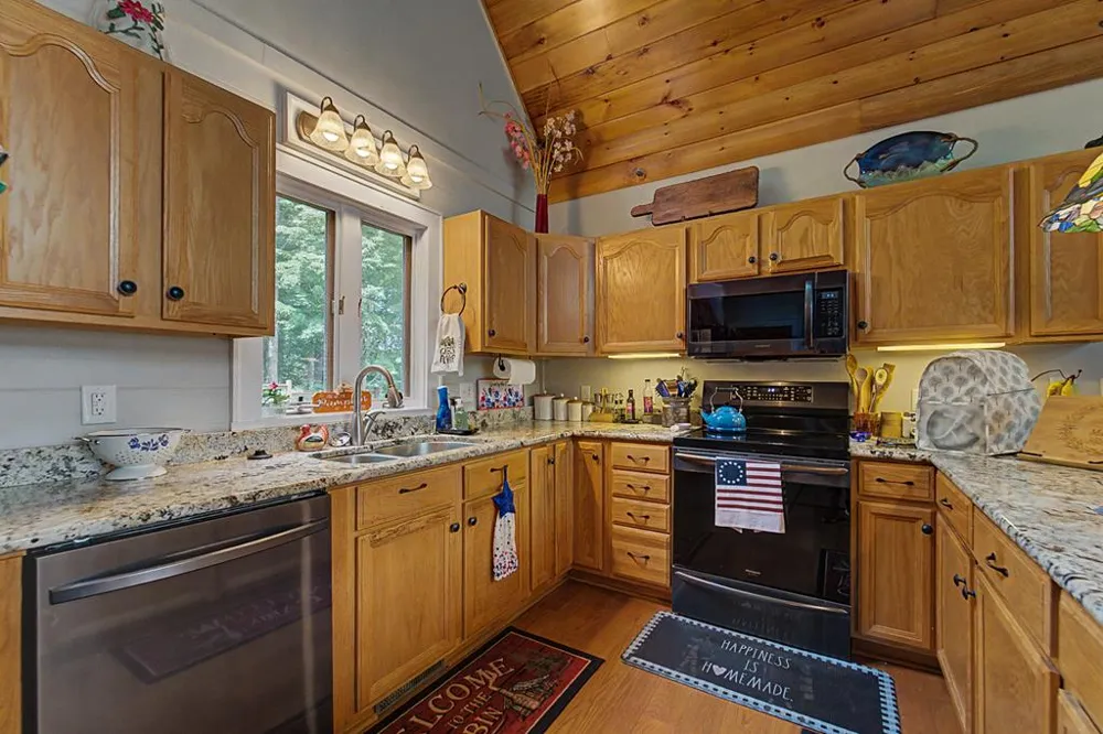 Woody Lane Waynesville, NC 28786