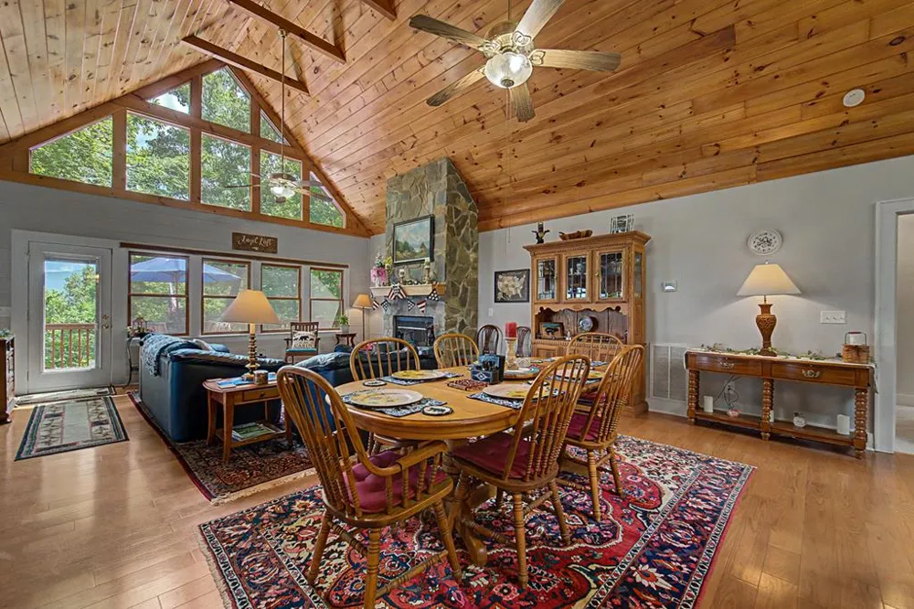 Woody Lane Waynesville, NC 28786