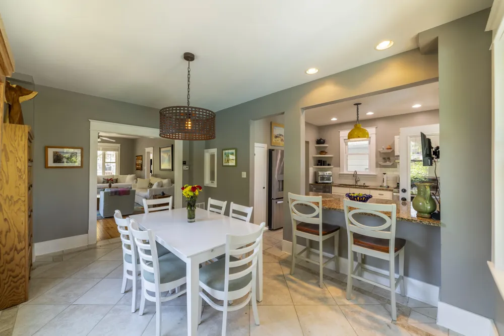 1022 Lake Boulevard St. Joseph, MI 49085