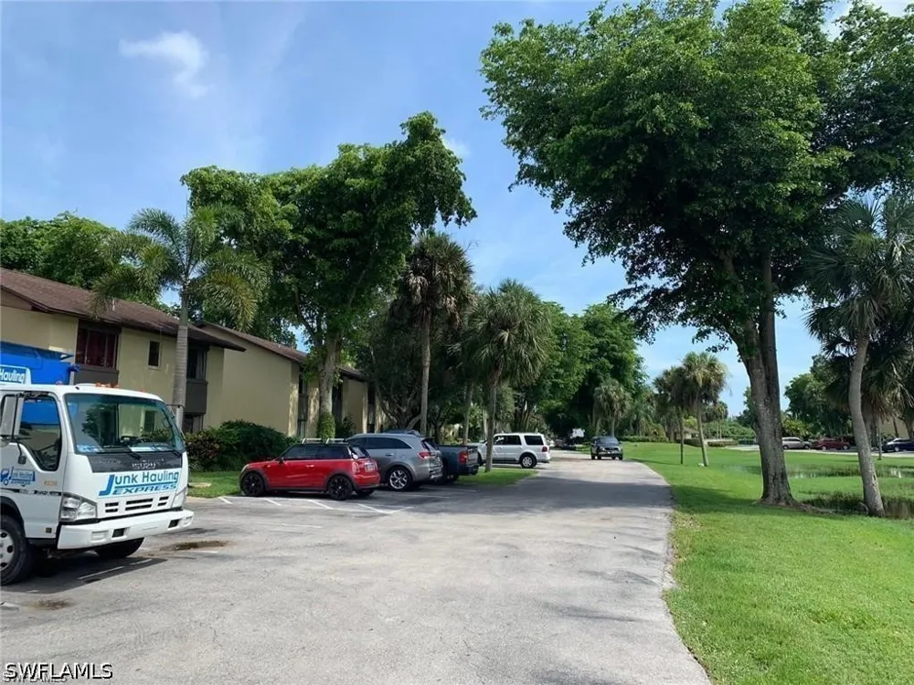 Green Valley Circle #802 Naples, FL 34104