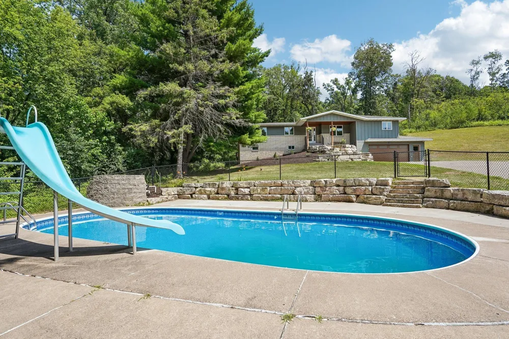 325 Townsvalley Road River Falls, WI 54022