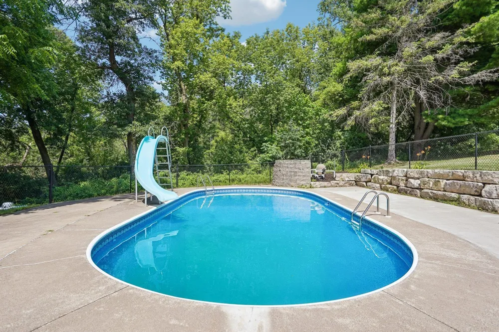 325 Townsvalley Road River Falls, WI 54022