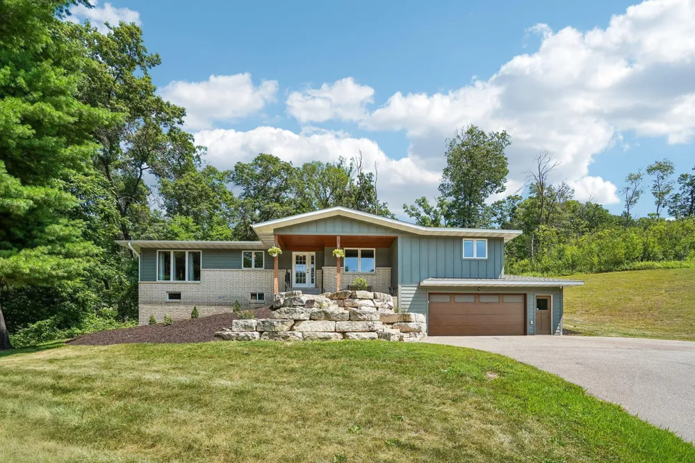 325 Townsvalley Road River Falls, WI 54022