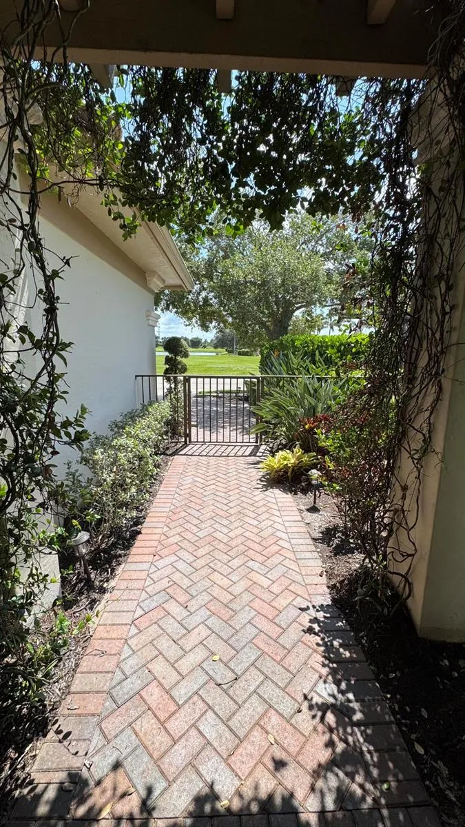 102 SE RIO PALERMO Port St. Lucie, FL 34984