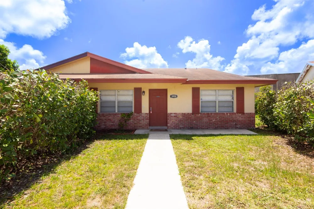 3958 CHAPEL STREET Palm Beach Gardens, FL 33403