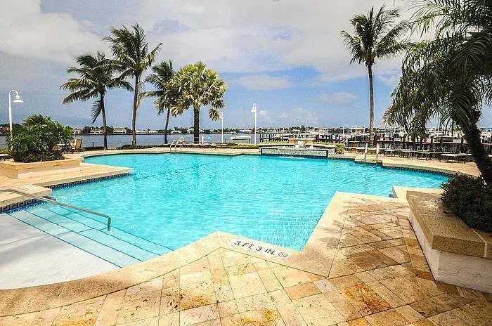 160 YACHT CLUB WAY #210 Hypoluxo, FL 33462