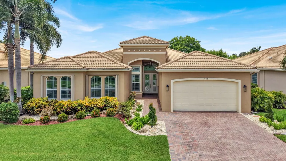 10469 Whitewind Circle Boynton Beach, FL 33473