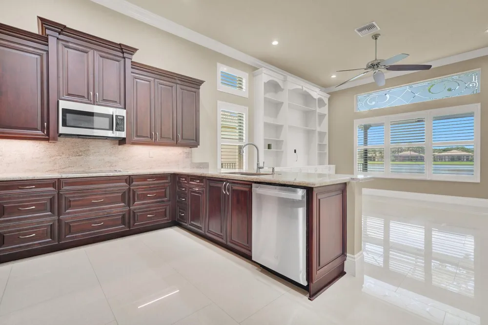 10469 Whitewind Circle Boynton Beach, FL 33473