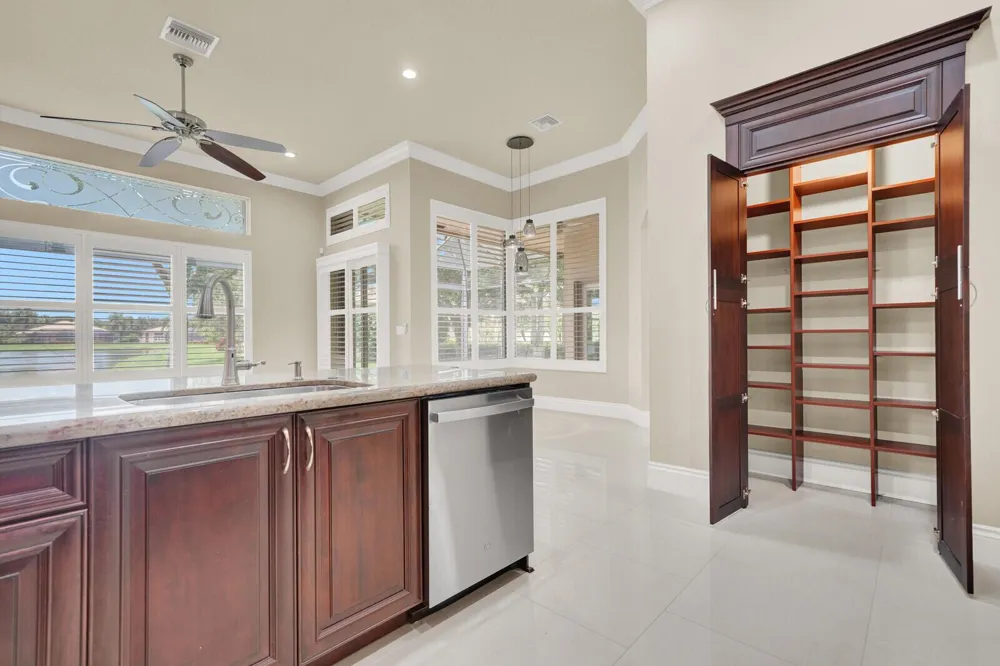 10469 Whitewind Circle Boynton Beach, FL 33473