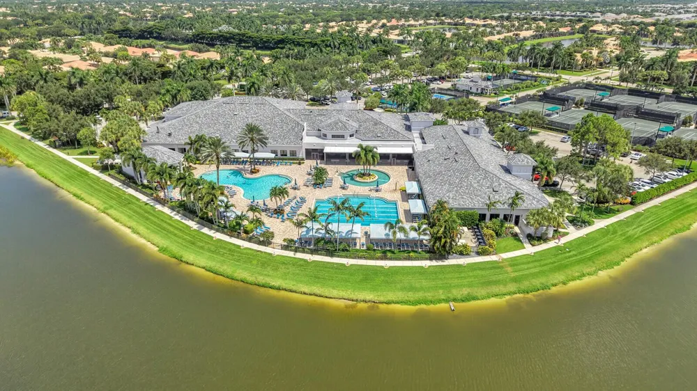 10469 Whitewind Circle Boynton Beach, FL 33473