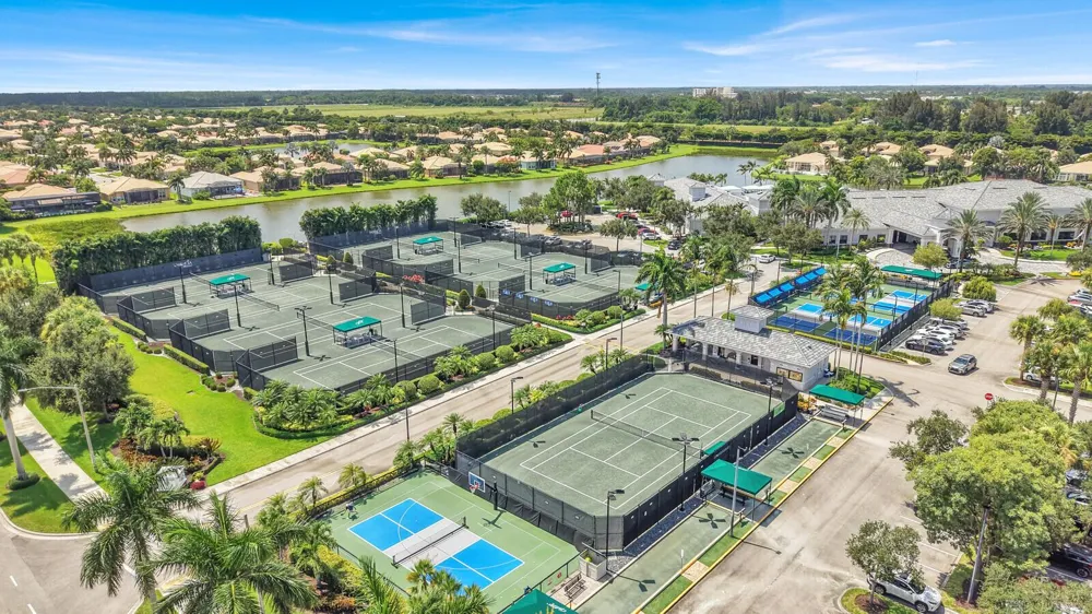 10469 Whitewind Circle Boynton Beach, FL 33473