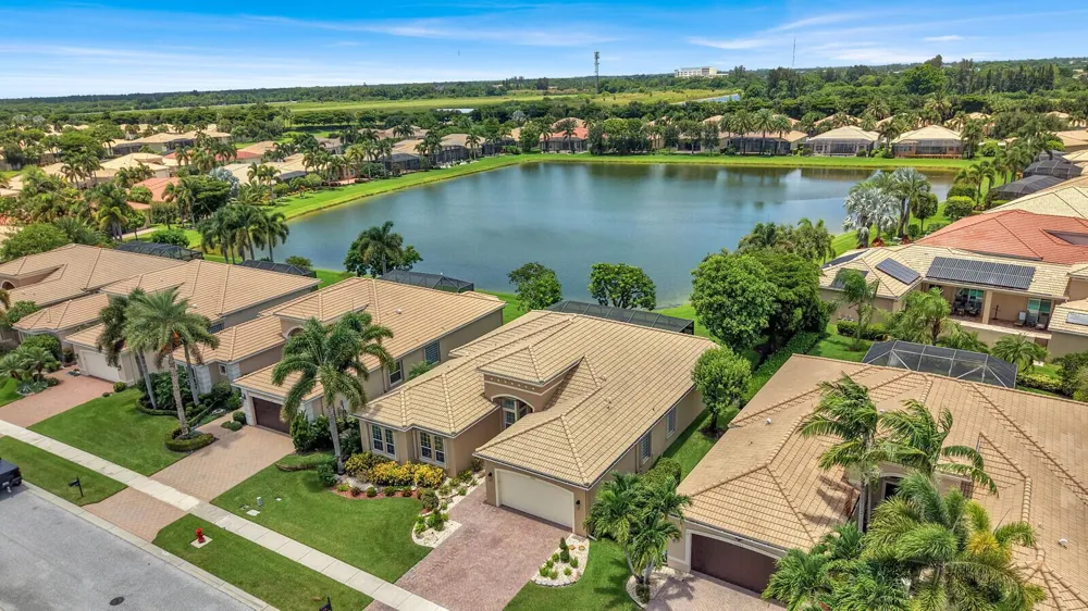 10469 Whitewind Circle Boynton Beach, FL 33473