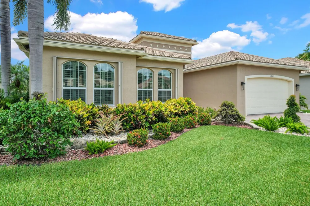 10469 Whitewind Circle Boynton Beach, FL 33473