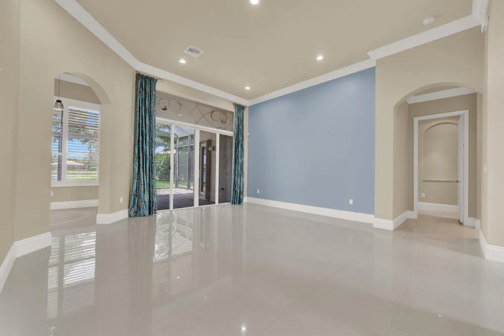 10469 Whitewind Circle Boynton Beach, FL 33473