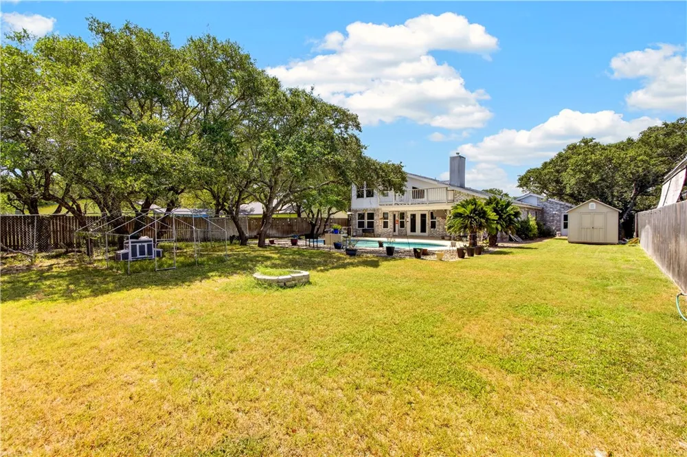 120 Marion Drive Rockport, TX 78382