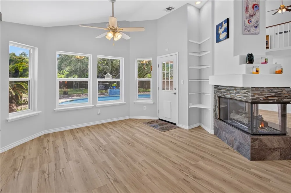 120 Marion Drive Rockport, TX 78382