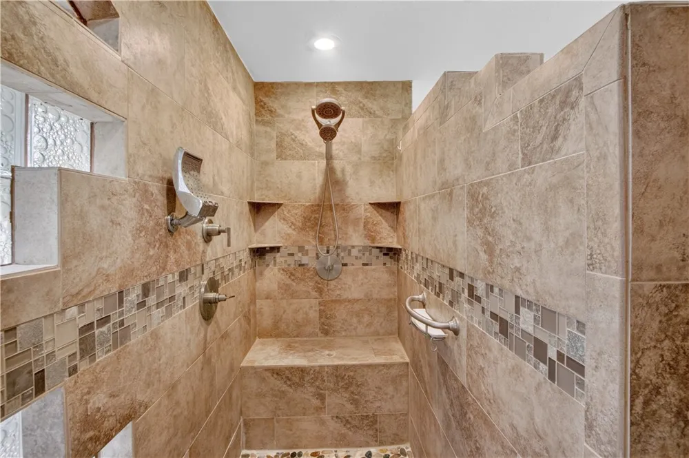 120 Marion Drive Rockport, TX 78382
