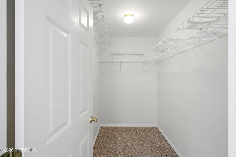 25 Fort Lee Drive Manahawkin, NJ 08050