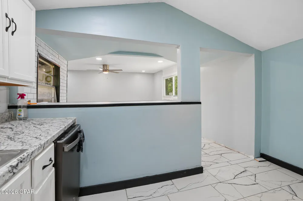 529 5th Street Chipley, FL 32428