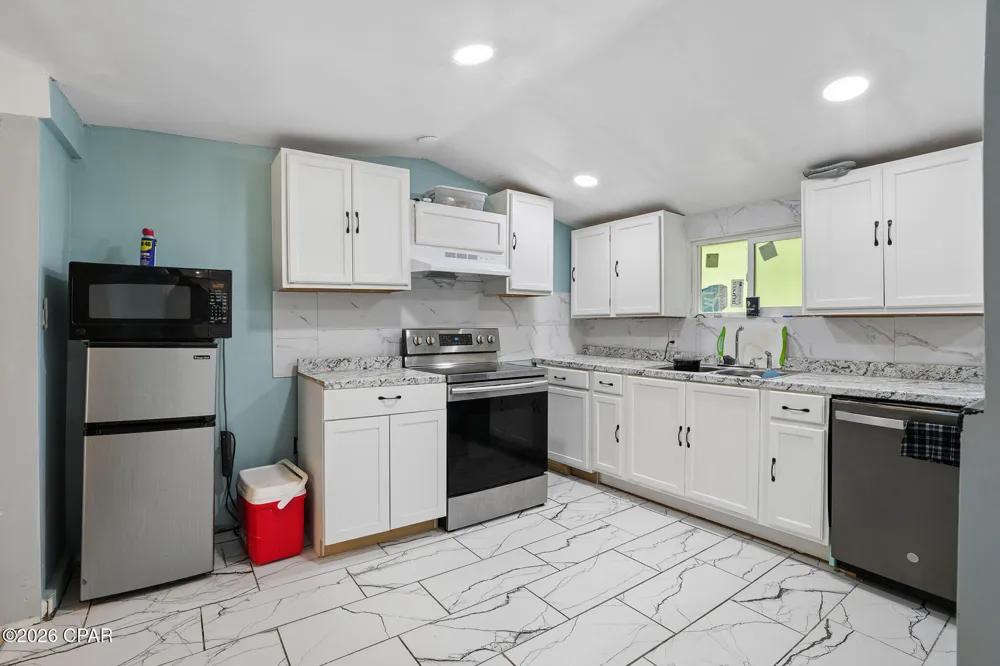 529 5th Street Chipley, FL 32428