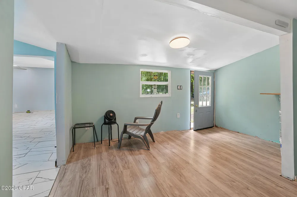 529 5th Street Chipley, FL 32428