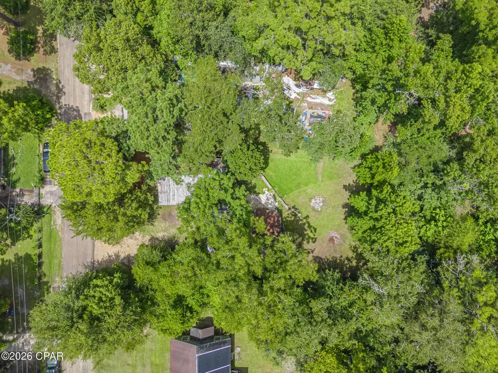 529 5th Street Chipley, FL 32428