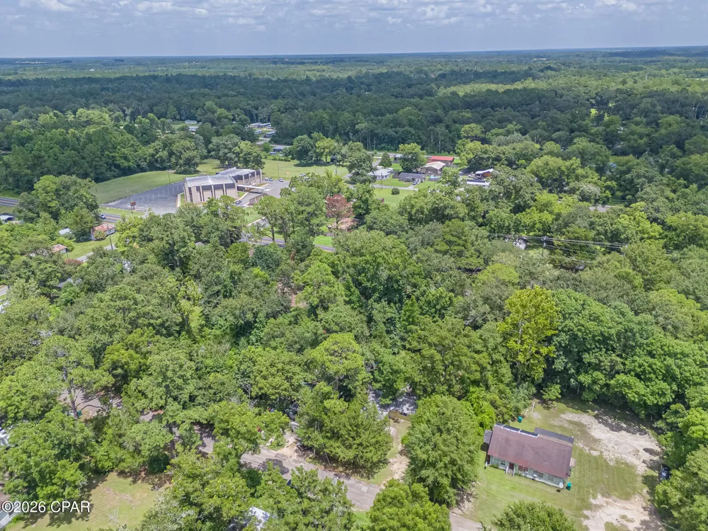 529 5th Street Chipley, FL 32428