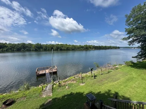 198 Beechview Dr