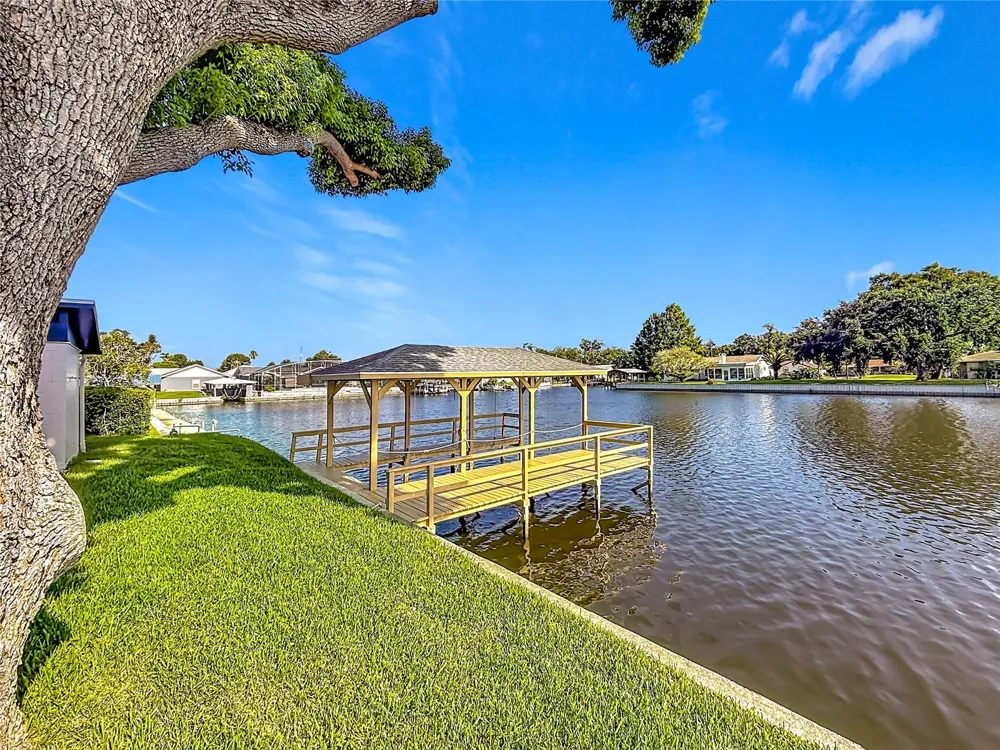 13225 COUNTRY CLUB DRIVE Tavares, FL 32778