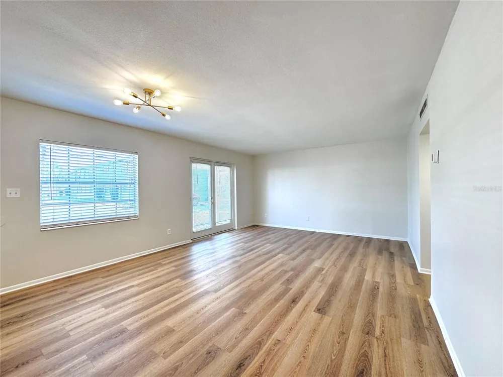 1000 S SEMORAN BOULEVARD #305 Winter Park, FL 32792