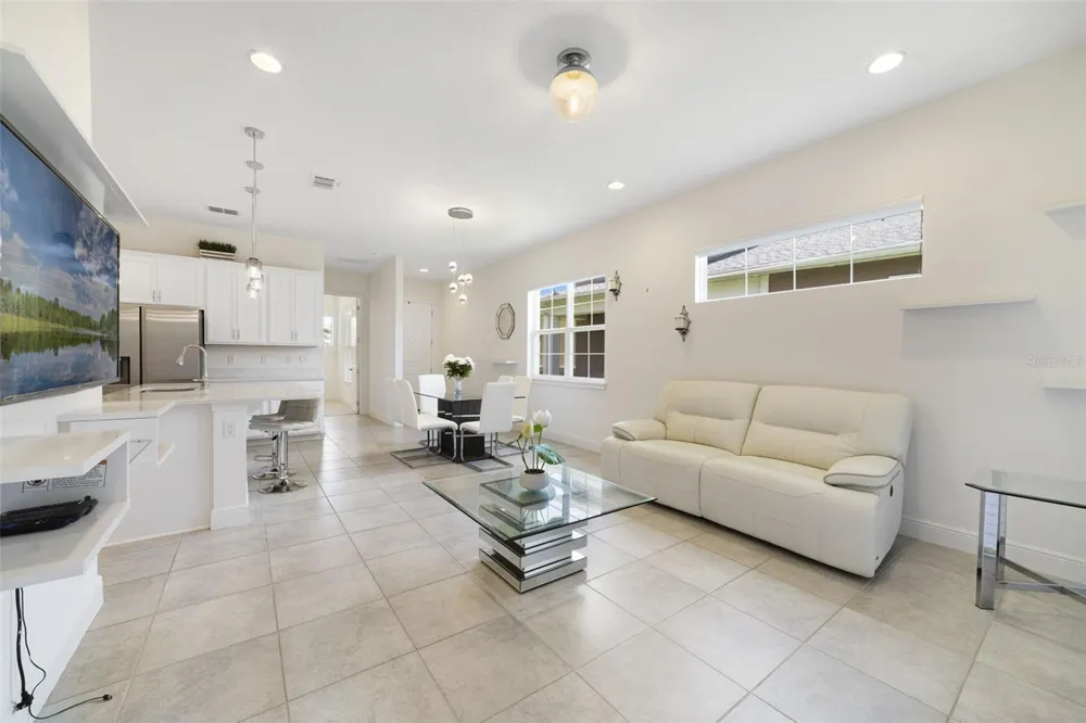 2516 DATURA LOOP St Cloud, FL 34772
