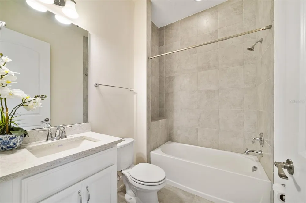 2516 DATURA LOOP St Cloud, FL 34772