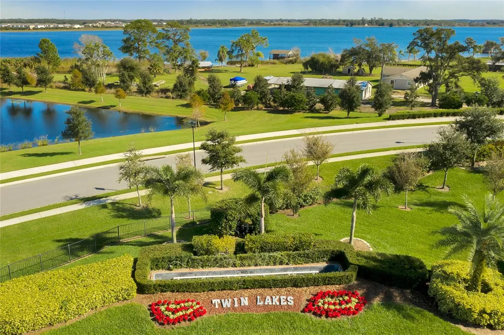 2516 DATURA LOOP St Cloud, FL 34772