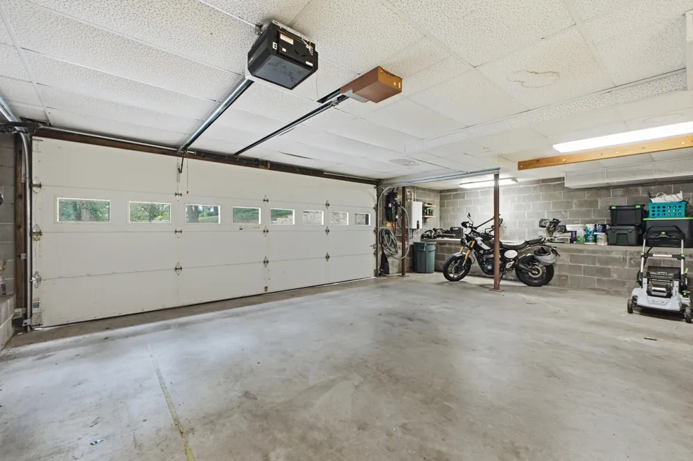 414 Bragg Avenue Lookout Mountain, TN 37350