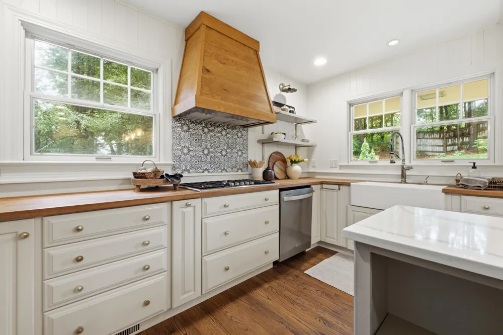 414 Bragg Avenue Lookout Mountain, TN 37350