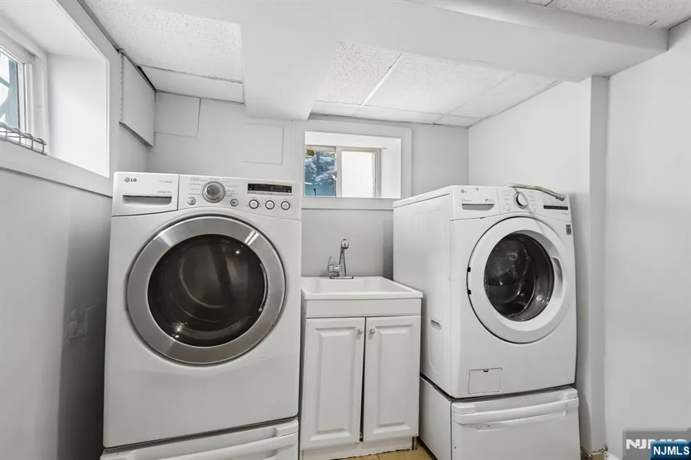 310 Centre Avenue Secaucus, NJ 07094