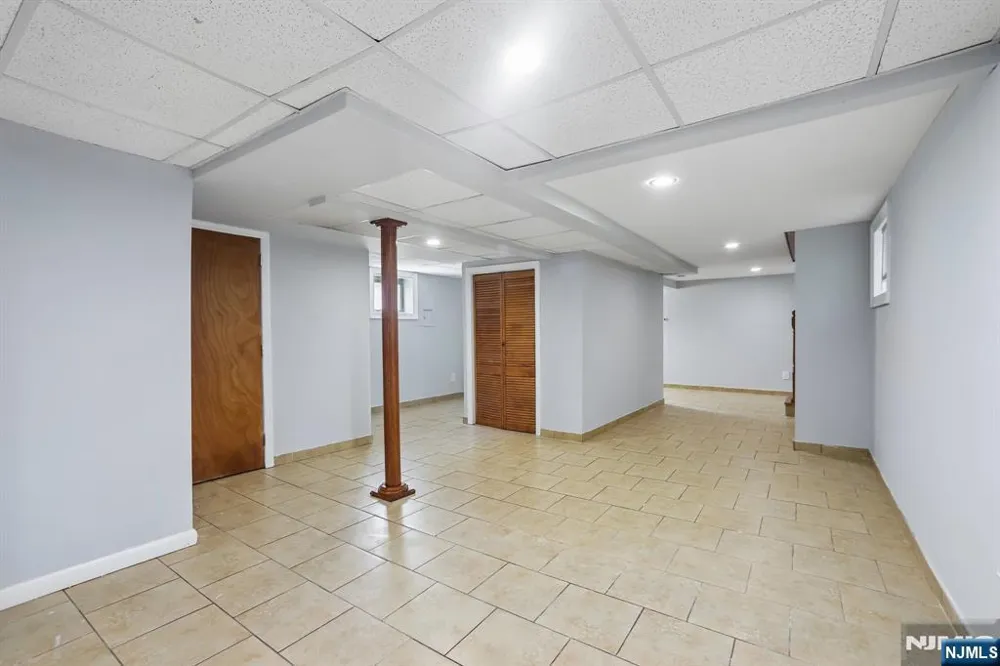 310 Centre Avenue Secaucus, NJ 07094
