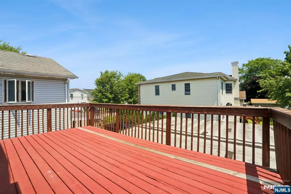 310 Centre Avenue Secaucus, NJ 07094