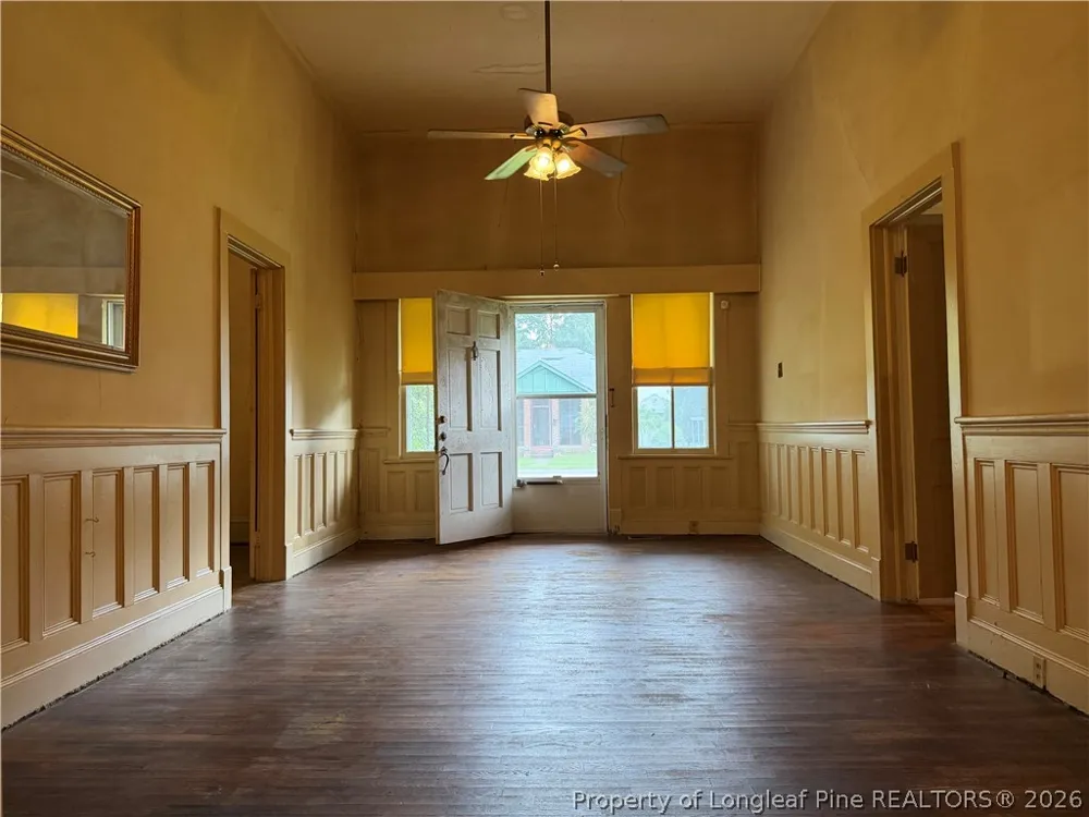 223 West Third Avenue Red Springs, NC 28377