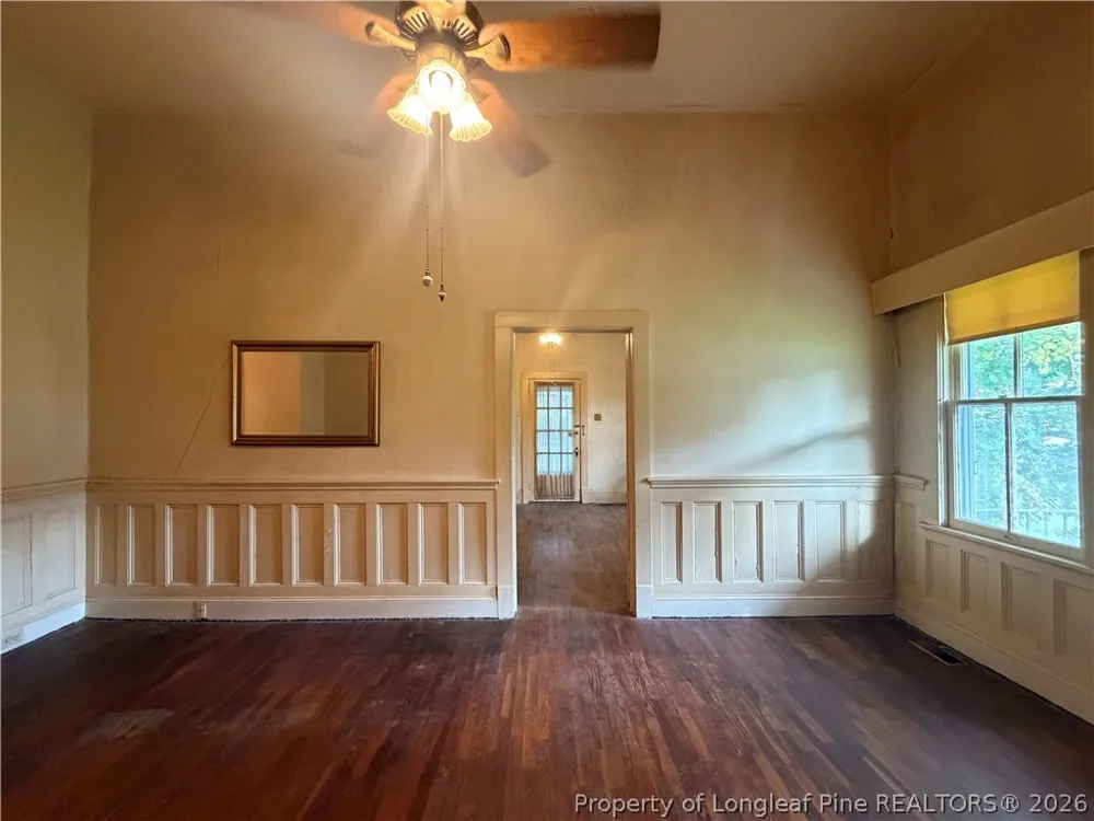 223 West Third Avenue Red Springs, NC 28377