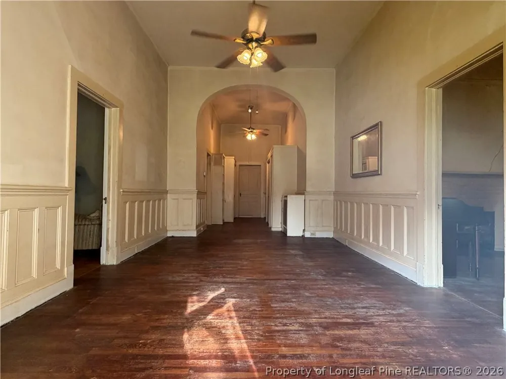 223 West Third Avenue Red Springs, NC 28377