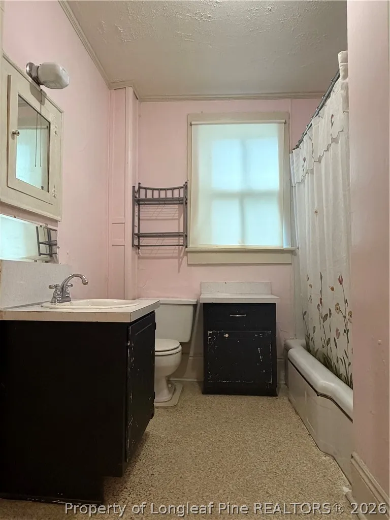 223 West Third Avenue Red Springs, NC 28377