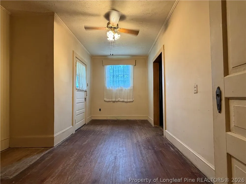 223 West Third Avenue Red Springs, NC 28377