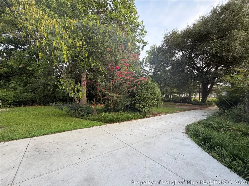 223 West Third Avenue Red Springs, NC 28377