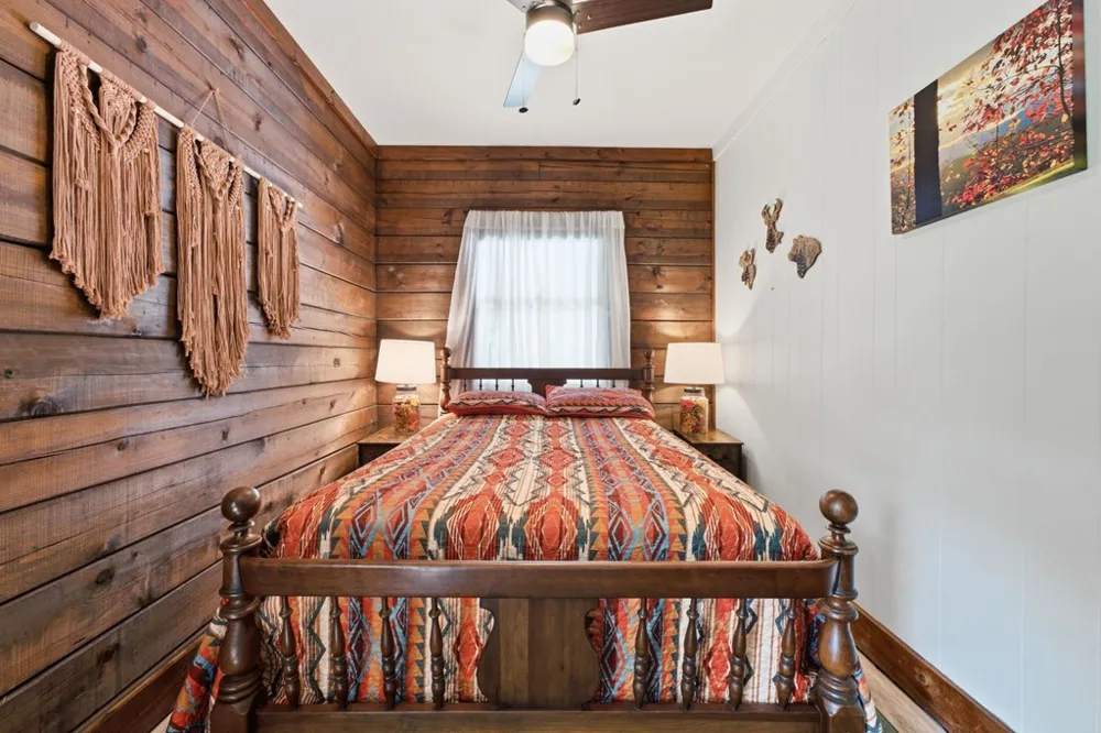 Log Haven Lane Franklin, NC 28734