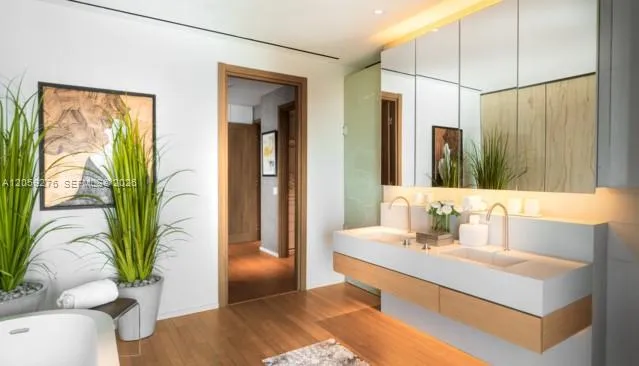 2901 Collins Ave #1602 Miami Beach, FL 33140
