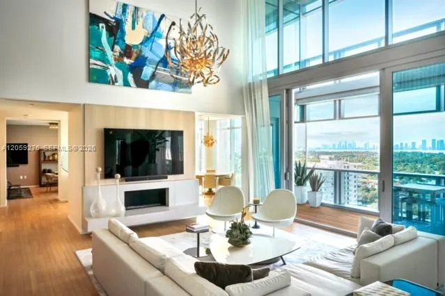 2901 Collins Ave #1602 Miami Beach, FL 33140