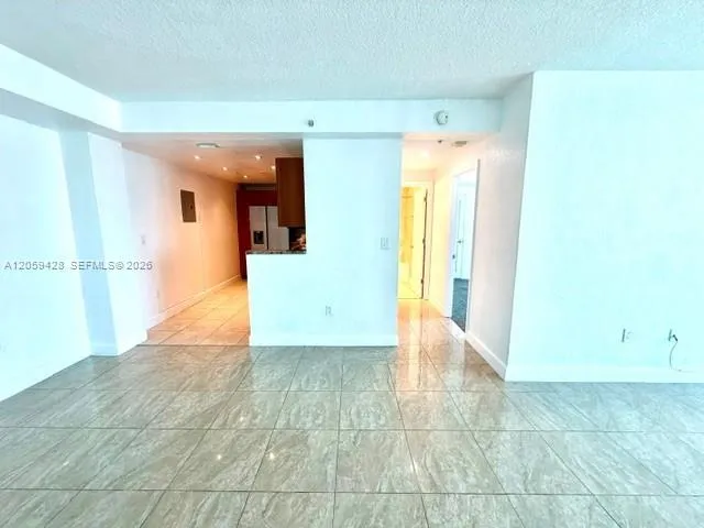 7501 E Treasure Dr #5H North Bay Village, FL 33141