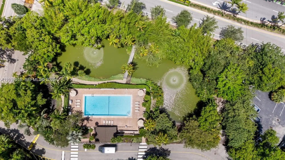 181 Crandon Blvd #207 Key Biscayne, FL 33149
