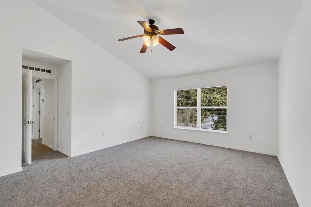 2538 12TH SQUARE SW Vero Beach, FL 32968